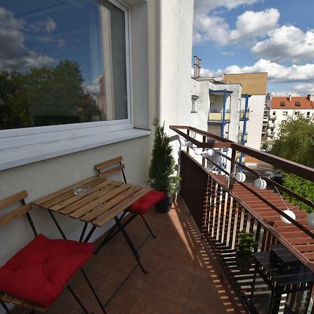 Apartament Rosso Apartment Stary Toruń Екстериор снимка