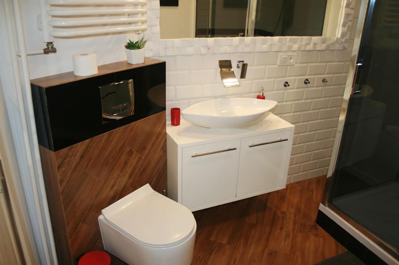 Apartament Rosso Apartment Stary Toruń Екстериор снимка