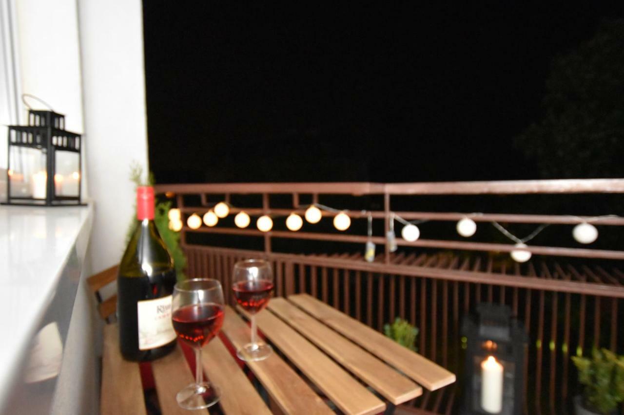 Apartament Rosso Apartment Stary Toruń Екстериор снимка